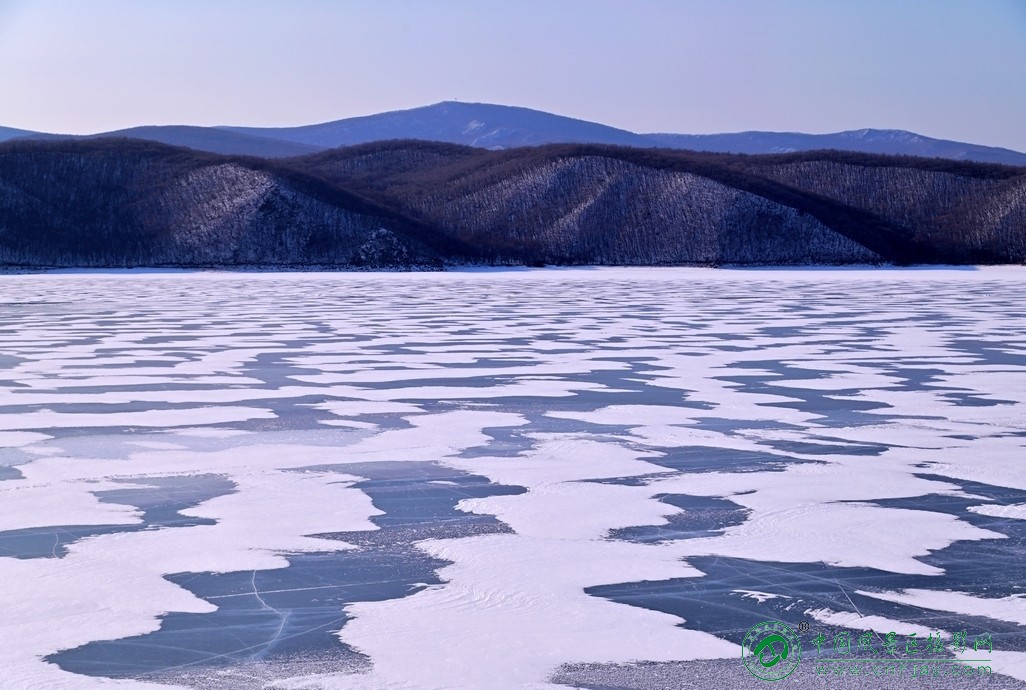 03冬湖雪韵-东北风.jpg