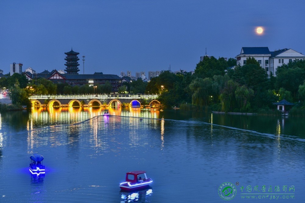 DSC_8096_2_conew1.jpg