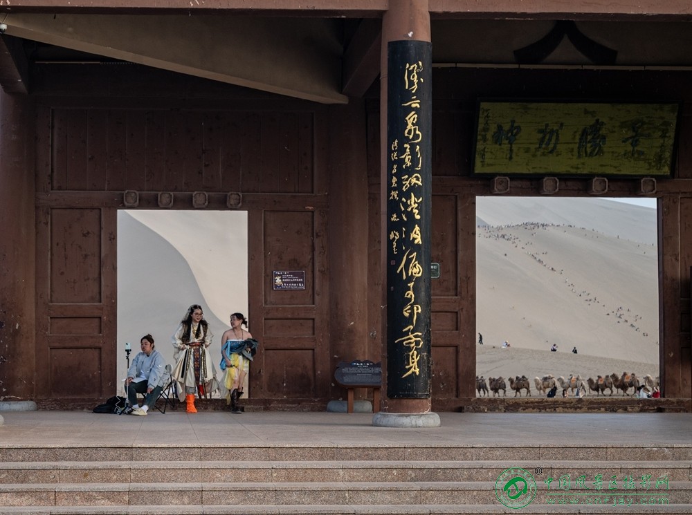 神州胜景入画框-赵玉林.jpg