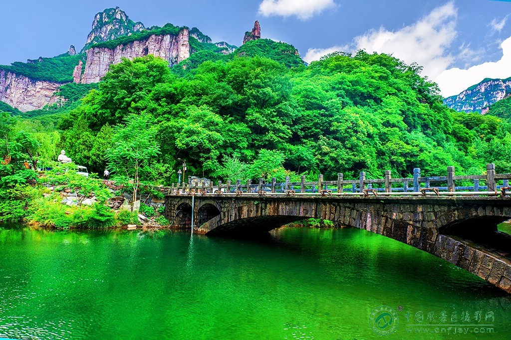 P1052197副本.jpg