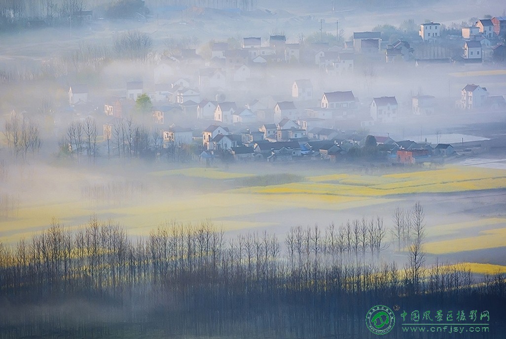 45晨梦乡村（摄影：东北风-韩永奎）.jpg