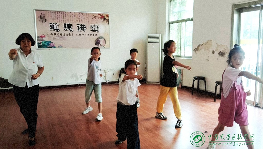 296dcd78c50576c8af13fa2a3d226986_副本.jpg